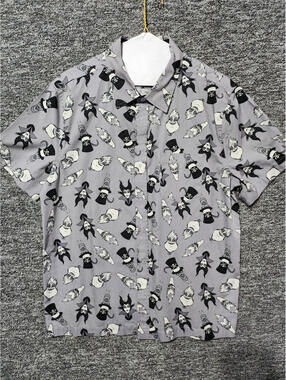 Disney Villains Gray Button-Down Shirt Maleficent Ursula Size M